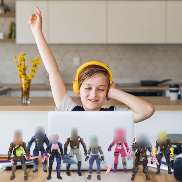 bsnrdx figurine fortnite, mode squad légendaire de la série micro, jouet, modèle de personnage de jeu, huit figurines très détaillées de 10 cm avec outils de récolte, pour garçons et filles, 8 pièces